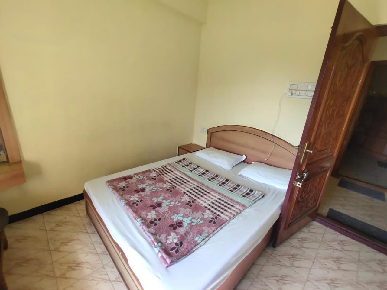 Hotel Ruchi 埃尔加德 外观 照片