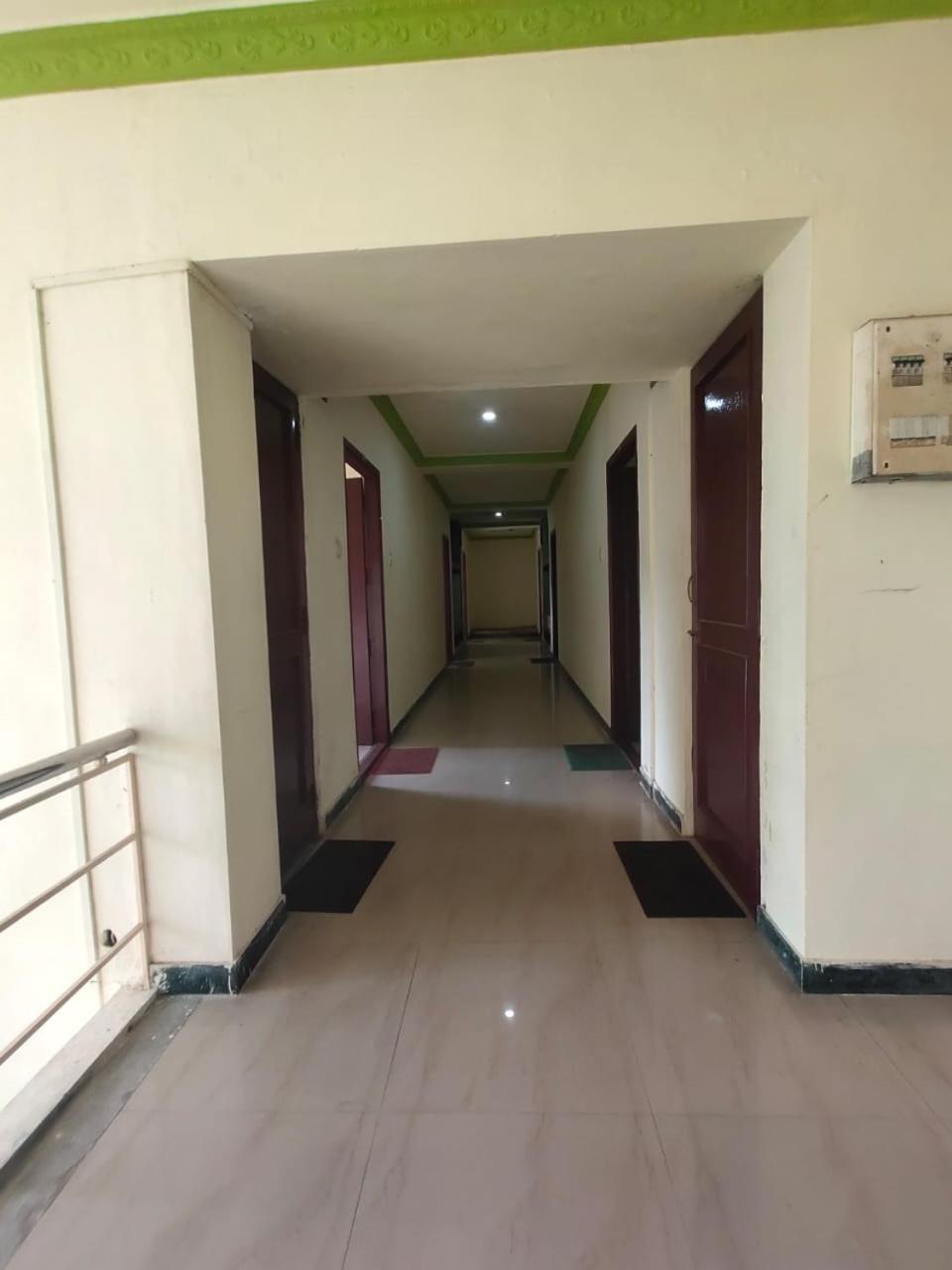 Hotel Ruchi 埃尔加德 外观 照片
