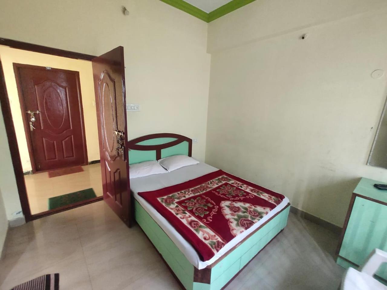 Hotel Ruchi 埃尔加德 外观 照片